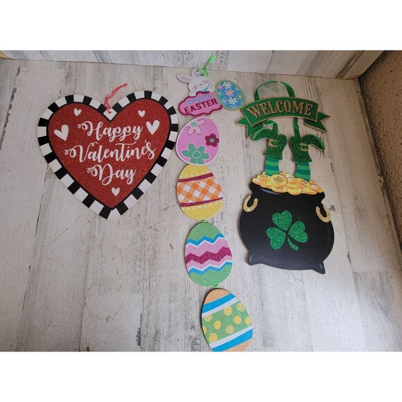Multi holiday Valentine's Easter St Patrick's Day hanging sign home decor set - Picture 1 of 8